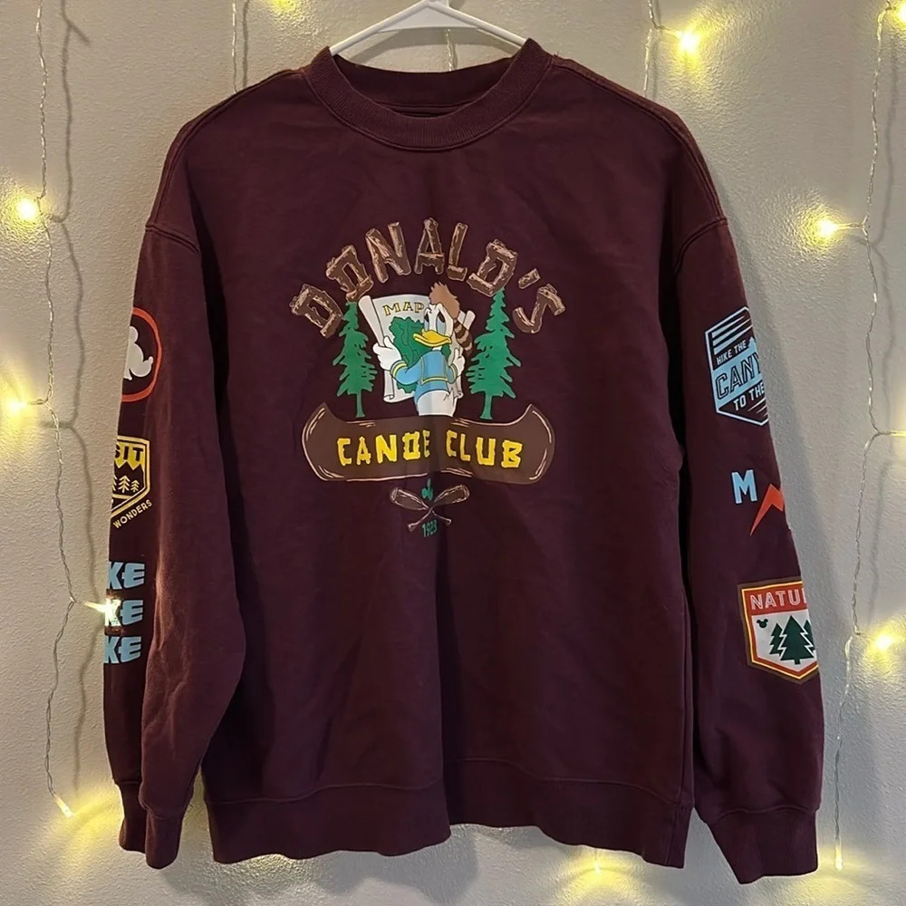 H&M Donald Duck Graphic Crewneck Sweatshirt​​​​